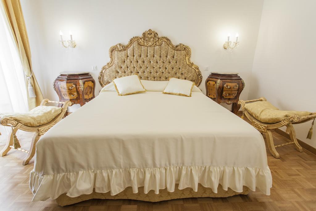 Suite Sarandrea Рим Номер фото